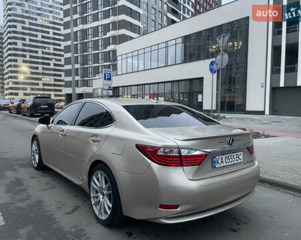 Бежевый Лексус ЕС, объемом двигателя 2.5 л и пробегом 173 тыс. км за 17500 $, фото 6 на Automoto.ua