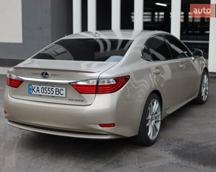 Бежевий Лексус ЕС, об'ємом двигуна 2.49 л та пробігом 180 тис. км за 16990 $, фото 10 на Automoto.ua