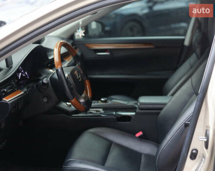 Бежевий Лексус ЕС, об'ємом двигуна 2.49 л та пробігом 180 тис. км за 16990 $, фото 13 на Automoto.ua