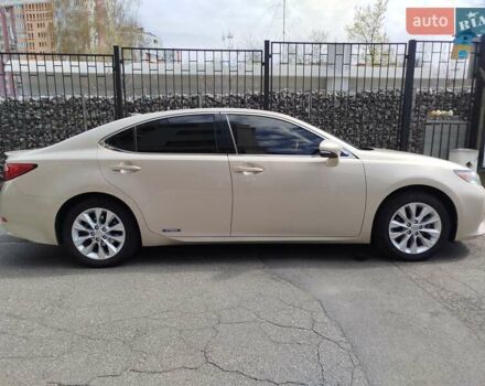 Лексус ЕС 2015 в Киеве на Automoto.ua Бежевый Лексус ЕС, объемом двигателя 2.5 л и пробегом 92 тыс. км за 22900 $, фото 4 на Automoto.ua