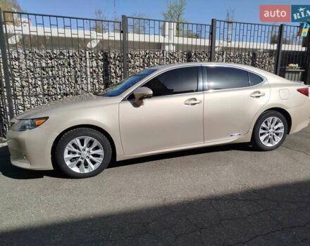 Лексус ЕС 2015 в Киеве на Automoto.ua Бежевый Лексус ЕС, объемом двигателя 2.5 л и пробегом 92 тыс. км за 22900 $, фото 1 на Automoto.ua