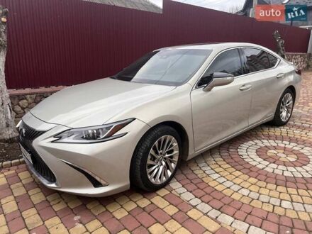 Лексус ЕС 2019 в Тернополе на Automoto.ua Бежевый Лексус ЕС, объемом двигателя 2.49 л и пробегом 52 тыс. км за 35000 $, фото 1 на Automoto.ua