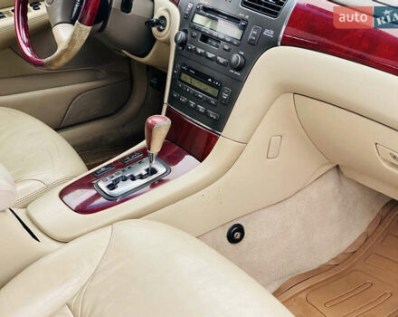 Черный Лексус ЕС, объемом двигателя 3 л и пробегом 285 тыс. км за 4200 $, фото 14 на Automoto.ua