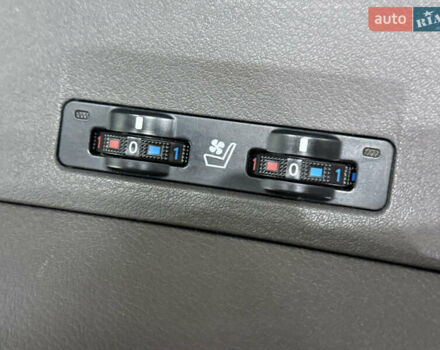 Чорний Лексус ЕС, об'ємом двигуна 3.46 л та пробігом 89 тис. км за 11999 $, фото 10 на Automoto.ua