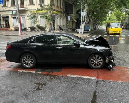 Черный Лексус ЕС, объемом двигателя 0 л и пробегом 180 тыс. км за 4000 $, фото 2 на Automoto.ua