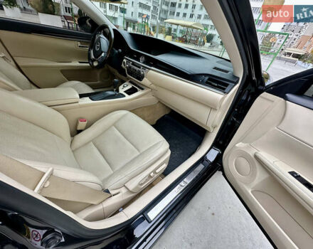 Черный Лексус ЕС, объемом двигателя 3.5 л и пробегом 234 тыс. км за 18000 $, фото 12 на Automoto.ua