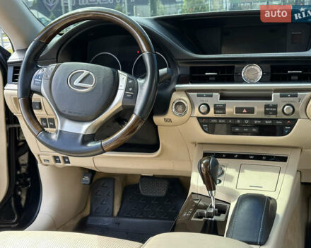 Черный Лексус ЕС, объемом двигателя 3.5 л и пробегом 234 тыс. км за 16300 $, фото 74 на Automoto.ua
