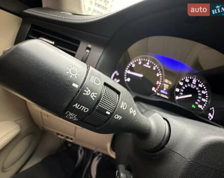 Черный Лексус ЕС, объемом двигателя 3.5 л и пробегом 234 тыс. км за 18000 $, фото 29 на Automoto.ua