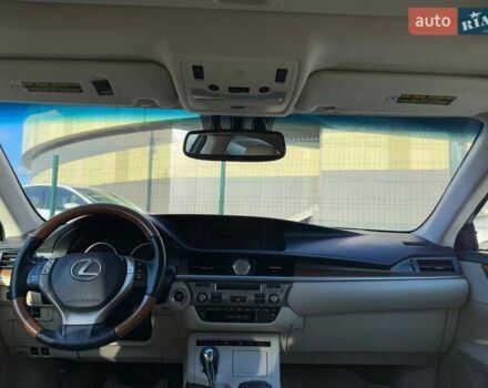 Чорний Лексус ЕС, об'ємом двигуна 2.49 л та пробігом 283 тис. км за 16490 $, фото 12 на Automoto.ua