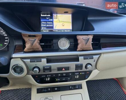 Черный Лексус ЕС, объемом двигателя 3.5 л и пробегом 129 тыс. км за 20500 $, фото 22 на Automoto.ua