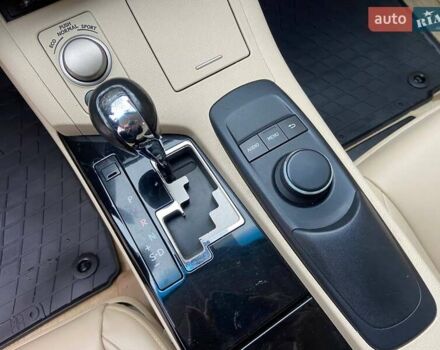 Черный Лексус ЕС, объемом двигателя 2.49 л и пробегом 290 тыс. км за 15000 $, фото 12 на Automoto.ua