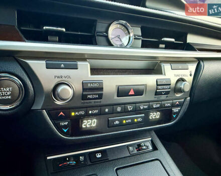 Чорний Лексус ЕС, об'ємом двигуна 3.5 л та пробігом 170 тис. км за 18800 $, фото 30 на Automoto.ua