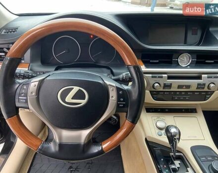 Черный Лексус ЕС, объемом двигателя 2.49 л и пробегом 290 тыс. км за 15000 $, фото 9 на Automoto.ua