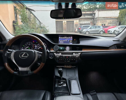 Лексус ЕС 2013 в Киеве на Automoto.ua Черный Лексус ЕС, объемом двигателя 2.5 л и пробегом 198 тыс. км за 16700 $, фото 14 на Automoto.ua