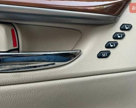 Лексус ЕС 2013 в Киеве на Automoto.ua Черный Лексус ЕС, объемом двигателя 2.49 л и пробегом 283 тыс. км за 17990 $, фото 11 на Automoto.ua