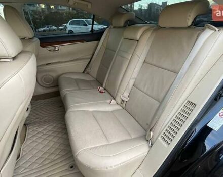 Лексус ЕС 2013 в Киеве на Automoto.ua Черный Лексус ЕС, объемом двигателя 2.49 л и пробегом 283 тыс. км за 17990 $, фото 7 на Automoto.ua