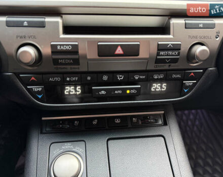 Чорний Лексус ЕС, об'ємом двигуна 3.44 л та пробігом 165 тис. км за 19500 $, фото 37 на Automoto.ua