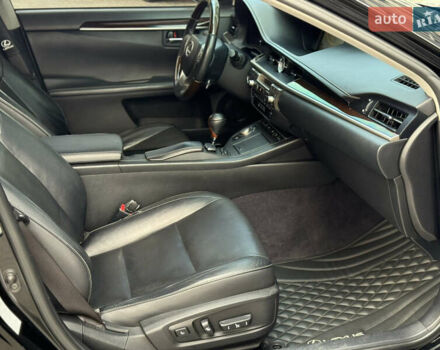 Черный Лексус ЕС, объемом двигателя 3.5 л и пробегом 159 тыс. км за 16900 $, фото 24 на Automoto.ua