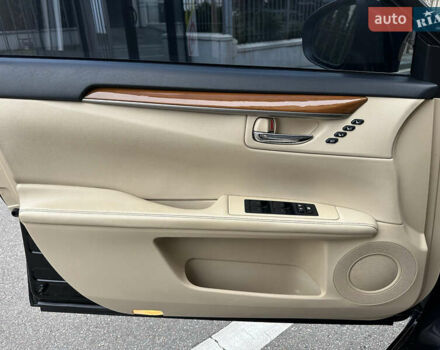 Черный Лексус ЕС, объемом двигателя 2.5 л и пробегом 196 тыс. км за 16300 $, фото 15 на Automoto.ua