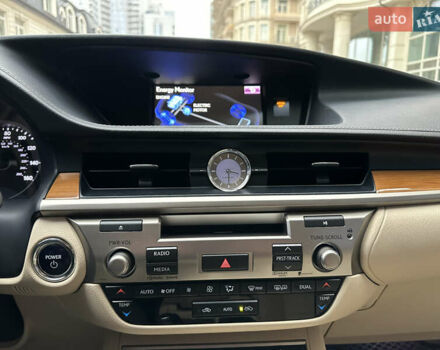 Черный Лексус ЕС, объемом двигателя 2.5 л и пробегом 196 тыс. км за 16300 $, фото 32 на Automoto.ua