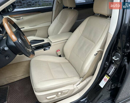 Черный Лексус ЕС, объемом двигателя 2.5 л и пробегом 196 тыс. км за 16300 $, фото 17 на Automoto.ua