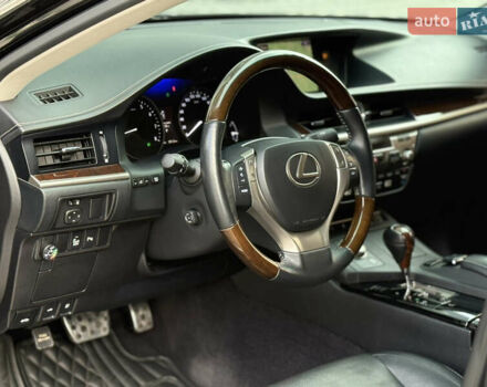 Черный Лексус ЕС, объемом двигателя 3.5 л и пробегом 159 тыс. км за 16900 $, фото 20 на Automoto.ua