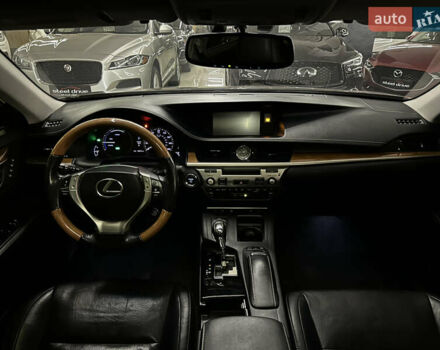 Чорний Лексус ЕС, об'ємом двигуна 2.5 л та пробігом 160 тис. км за 18999 $, фото 17 на Automoto.ua