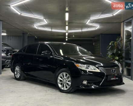 Черный Лексус ЕС, объемом двигателя 2.5 л и пробегом 115 тыс. км за 22900 $, фото 1 на Automoto.ua