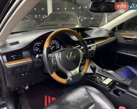Черный Лексус ЕС, объемом двигателя 2.5 л и пробегом 115 тыс. км за 22900 $, фото 19 на Automoto.ua