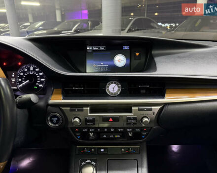 Черный Лексус ЕС, объемом двигателя 2.5 л и пробегом 115 тыс. км за 22900 $, фото 26 на Automoto.ua