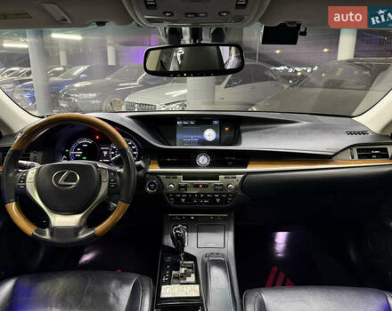 Черный Лексус ЕС, объемом двигателя 2.5 л и пробегом 115 тыс. км за 22900 $, фото 25 на Automoto.ua