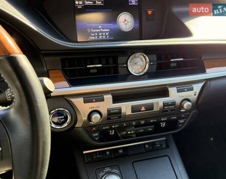 Лексус ЕС 2015 у Одесі на Automoto.ua Чорний Лексус ЕС, об'ємом двигуна 2.5 л та пробігом 174 тис. км за 20000 $, фото 21 на Automoto.ua