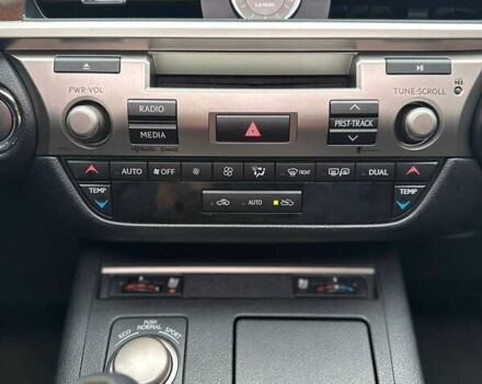 Чорний Лексус ЕС, об'ємом двигуна 3.46 л та пробігом 169 тис. км за 17500 $, фото 31 на Automoto.ua