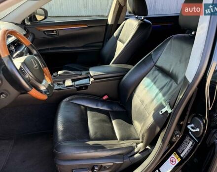 Лексус ЕС 2015 у Одесі на Automoto.ua Чорний Лексус ЕС, об'ємом двигуна 2.5 л та пробігом 174 тис. км за 20000 $, фото 10 на Automoto.ua