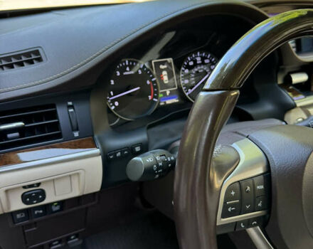 Лексус ЕС 2016 в Киеве на Automoto.ua Черный Лексус ЕС, объемом двигателя 3.46 л и пробегом 103 тыс. км за 24500 $, фото 11 на Automoto.ua