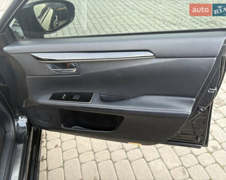 Черный Лексус ЕС, объемом двигателя 2.5 л и пробегом 158 тыс. км за 25000 $, фото 10 на Automoto.ua