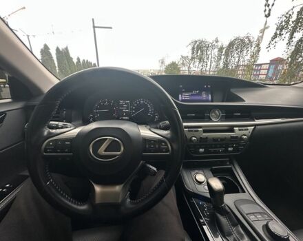 Черный Лексус ЕС, объемом двигателя 2.5 л и пробегом 151 тыс. км за 19072 $, фото 4 на Automoto.ua