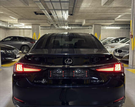 Лексус ЕС 2020 у Києві на Automoto.ua Чорний Лексус ЕС, об'ємом двигуна 2.5 л та пробігом 105 тис. км за 31000 $, фото 5 на Automoto.ua