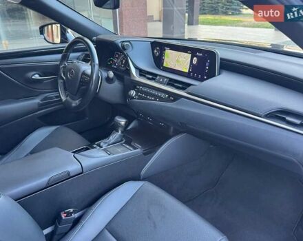 Лексус ЕС 2021 в Харькове на Automoto.ua Черный Лексус ЕС, объемом двигателя 2.49 л и пробегом 95 тыс. км за 39999 $, фото 2 на Automoto.ua