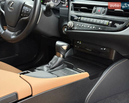 Черный Лексус ЕС, объемом двигателя 1.99 л и пробегом 59 тыс. км за 33999 $, фото 45 на Automoto.ua