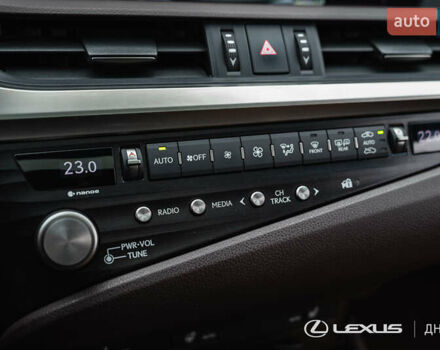 Черный Лексус ЕС, объемом двигателя 2.49 л и пробегом 43 тыс. км за 41000 $, фото 24 на Automoto.ua