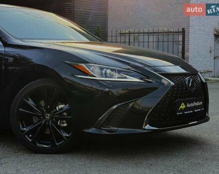 Лексус ЕС 2023 в Киеве на Automoto.ua Черный Лексус ЕС, объемом двигателя 2.49 л и пробегом 9 тыс. км за 50999 $, фото 10 на Automoto.ua