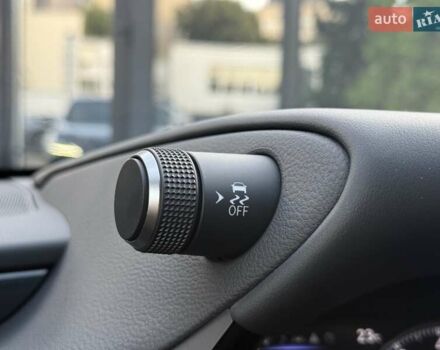 Лексус ЕС 2023 в Киеве на Automoto.ua Черный Лексус ЕС, объемом двигателя 2.49 л и пробегом 9 тыс. км за 50999 $, фото 40 на Automoto.ua