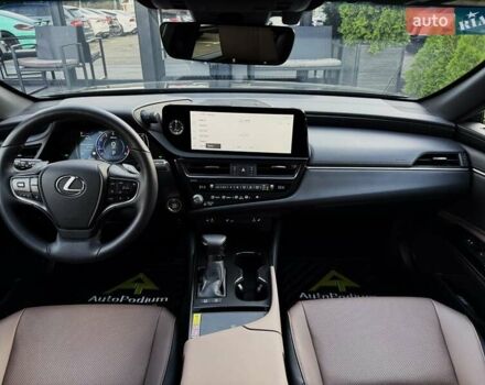 Лексус ЕС 2023 в Киеве на Automoto.ua Черный Лексус ЕС, объемом двигателя 2.49 л и пробегом 9 тыс. км за 50999 $, фото 34 на Automoto.ua