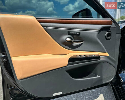 Черный Лексус ЕС, объемом двигателя 2.49 л и пробегом 16 тыс. км за 47500 $, фото 32 на Automoto.ua