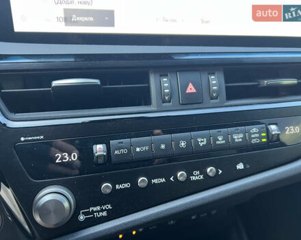 Чорний Лексус ЕС, об'ємом двигуна 2.49 л та пробігом 22 тис. км за 46900 $, фото 26 на Automoto.ua