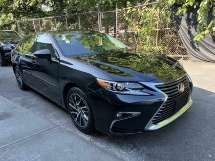 Лексус ЕС 2018 в Черновцах на Automoto.ua Черный Лексус ЕС, объемом двигателя 3.5 л и пробегом 33 тыс. км за 13400 $, фото 1 на Automoto.ua