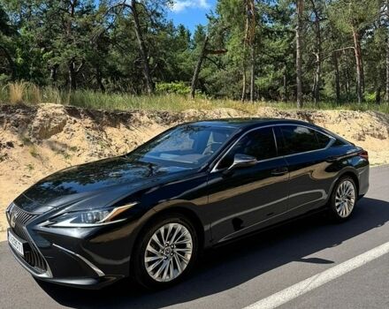Черный Лексус ЕС, объемом двигателя 2.49 л и пробегом 132 тыс. км за 31500 $, фото 1 на Automoto.ua