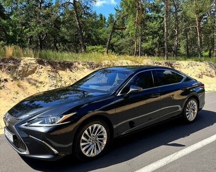 Черный Лексус ЕС, объемом двигателя 2.5 л и пробегом 132 тыс. км за 31500 $, фото 1 на Automoto.ua