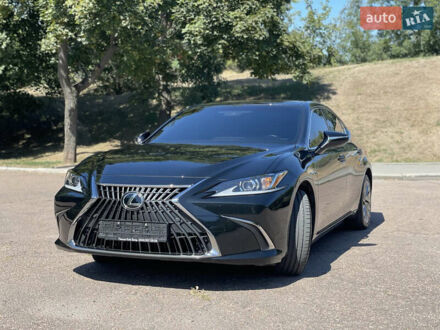 Лексус ЕС 2022 у Кропивницькому (Кіровограді) на Automoto.ua Чорний Лексус ЕС, об'ємом двигуна 1.99 л та пробігом 44 тис. км за 35700 $, фото 1 на Automoto.ua